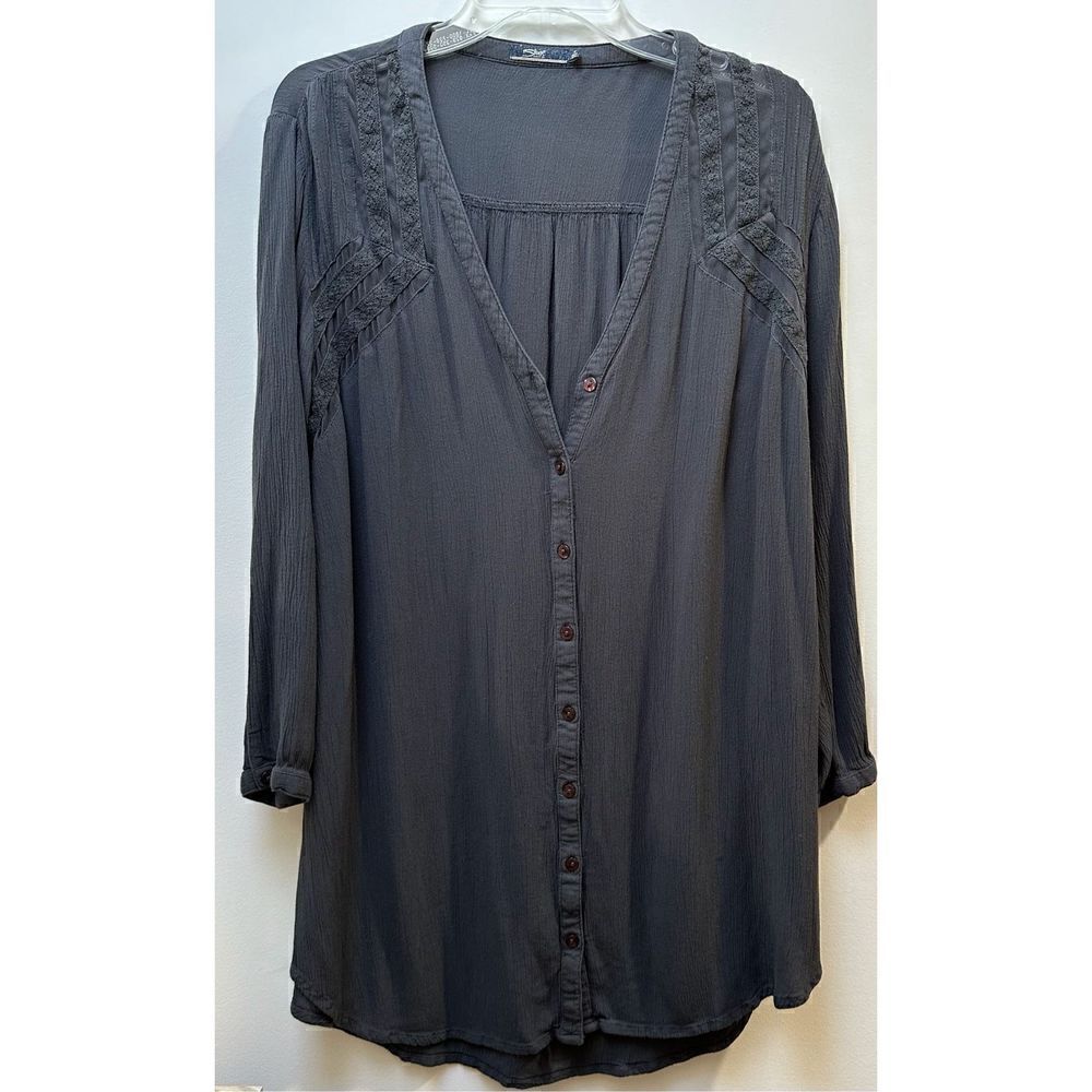 Silver women’s dark gray long button down shirt 3/4 sleeve size Medium #26-0681